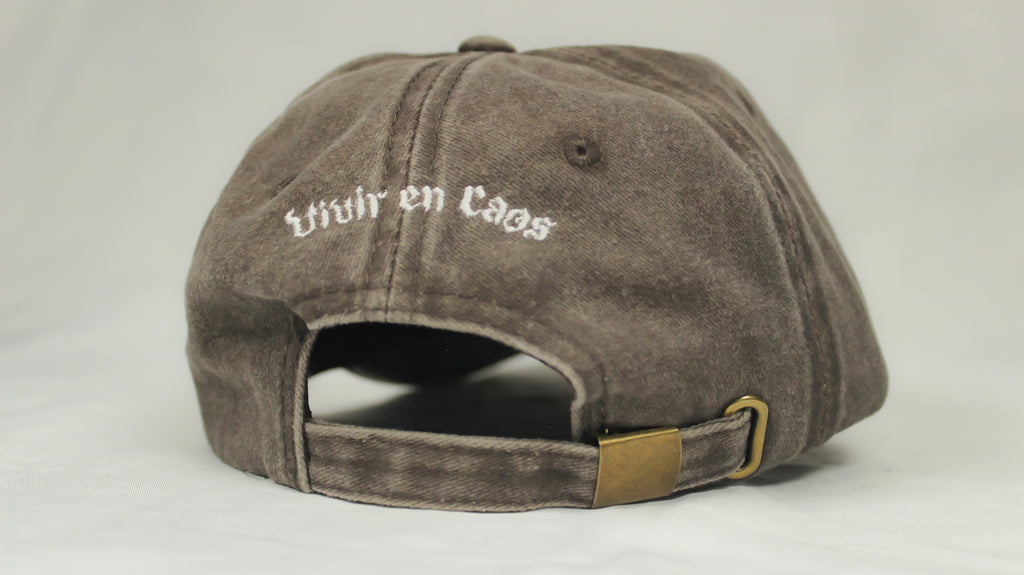 Gorra Vivir en caos | Kuntur Bogotá