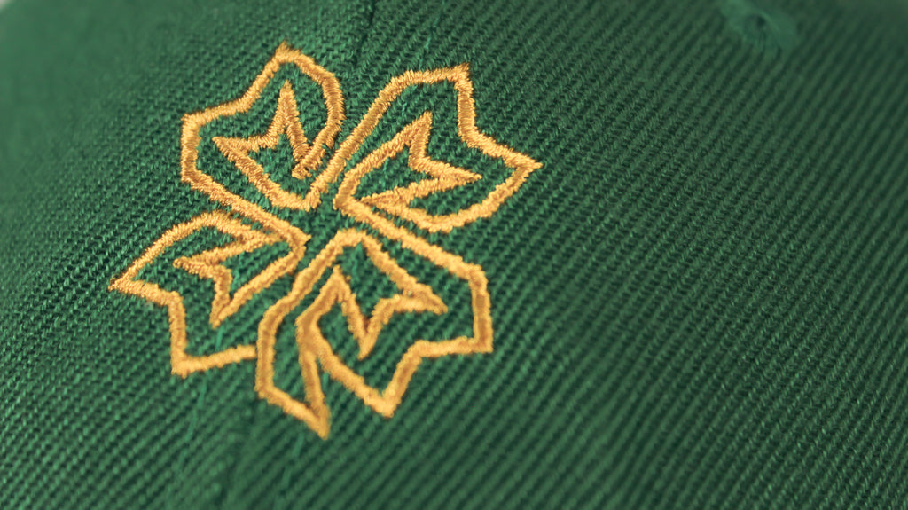 Gorra Aquí vibramos bonito |  Kuntur